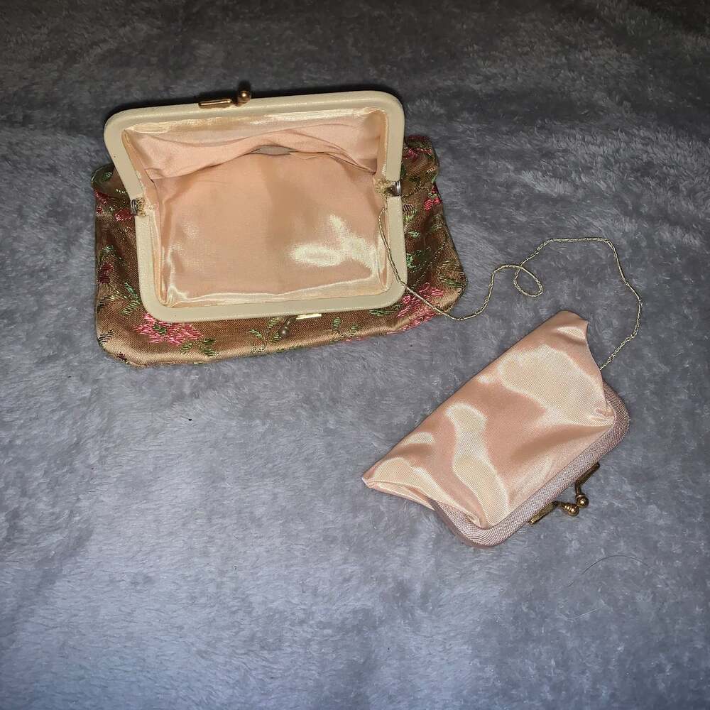 Vintage Floral Brocade Foldover Clutch w/coin purse - Picture 3 of 4